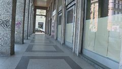 Gli affitti alle stelle e i b&b che dilagano, così a Milano muoiono i negozi