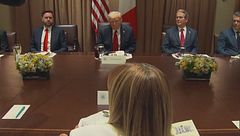 Gli attacchi di Trump a Giorgia Meloni e al Papa