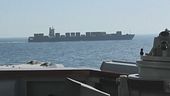 Attacco alla nave, pioggia di droni e minacce, "reagiremo presto"