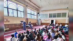 Studio del Corano, momenti di preghiera, lingua araba, il velo