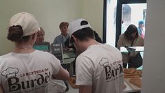 Pagnotte, pizze e sfogliate, a Roncofreddo riapre la panetteria