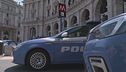 Le armi con il silenziatore, furgone schermato e auto rubate