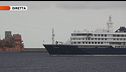 La nave "Hondius" sbarca i passeggeri ostaggi del virus a Tenerife