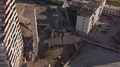 Il boato e la paura, Scampia senza pace, crolla parte della Vela Rossa