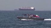 Gli Usa, "c'è l'accordo, Hormuz riapre", l'Iran, "nostro il controllo"