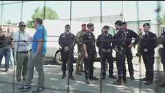 Preparavano furti e rapine nel campo rom, poi esibivano il bottino