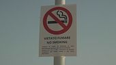 Spiagge e gli stabilimenti no smoke, multe salate, più spazio ai cani