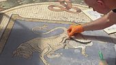 Beppe Sala castra il toro di Milano, con il restauro spariti gli attributi