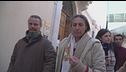 Il dramma della famiglia del bosco, mamma Catherine riabbraccia i tre figli
