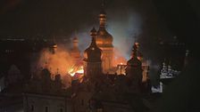 Missili su Kiev, in fiamme la cattedrale della Dormizione, simbolo dell'Ucraina