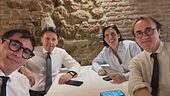 Conte, Schlein, Bonelli e Fratoianni, scatto dei 4 nel ristorante