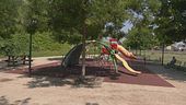 Nigeriano tenta di strangolare due bambini al parco, violenza a Brescia