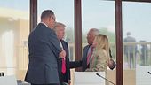 Trump: "Giorgia vuole ritornare mia amica per risollevarsi nei sondaggi"