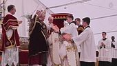 Lefebvriani consacrano quattro vescovi, inascoltato il Papa, è scisma