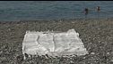 Sestri Levante, altolà ai "furbetti" della prima fila sulla battigia