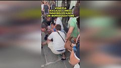 Borseggia una turista cinese, Lady pickpocket lo ferma ma è già libero