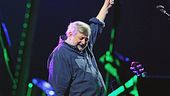 La musica italiana è in lutto, a 86 anni se ne va Francesco Guccini