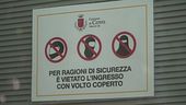 Vai in municipio, in biblioteca, in palestra? Allora togliti il velo