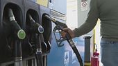 Benzina al top, gasolio supreme oltre 3 euro al litro
