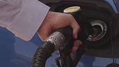 Caro carburanti, prorogato il taglio delle accise