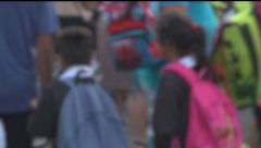 Salento, a Parabita via il grembiule, a scuola in arrivo l'uniforme