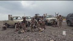 Avanzata Houthi, missili e droni contro una base saudita