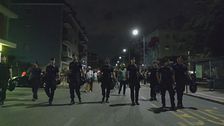 Milano, marcia e proteste contro spacciatori e degrado a Rozzano