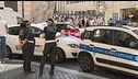 Bagni e tuffi nelle fontane, i pic nic sulle scalinate, danni e vandalismi