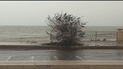 Torrenti esondati, il fango e le case allagate, tempesta su Lipari