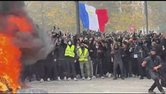 Assalti, incendi e saccheggi durante la protesta sul carovita