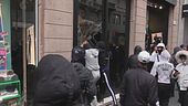 Teppisti scatenati a Milano, 271 in Questura, 14 agenti feriti