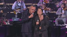 Il medley di Gigi D'Alessio e Emma