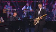 Gigi D'Alessio e Stash in "Napul è"