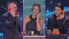 Gigi D'Alessio, Vanessa Incontrada e Emma in "Una notte al telefono"