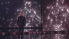 Gigi D'Alessio in "Mezze Verità"