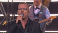 Gigi D'Alessio in "Una magica storia d'amore"