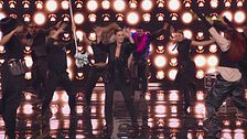Vanessa Incontrada balla "Dog days are over"
