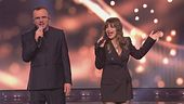 Gigi D'Alessio e Alessandra Amoroso in "Acqua e sale"