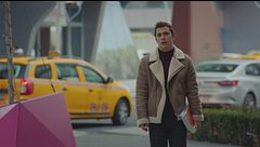 Yigit torna da Lila