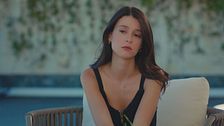 Lila si confida con Yildiz