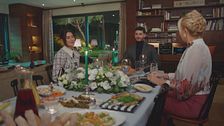 Cagatay e la cena con Sahika