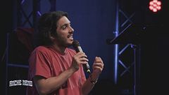 Max Angioni e la sua cagnolina Milady