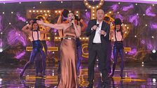 Vanessa Incontrada e Claudio Bisio in "Il pannolino"