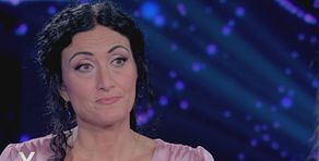 Alessandra Battaglia: "Mio padre era violento anche con mia mamma malata"