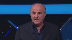 Gerry Scotti e l'annuncio dei nuovi premi in soldi reali