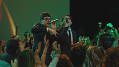 LDA e Aka 7even con "Poesie Clandestine"