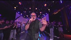 Frankie hi-nrg mc con "Quelli Che Benpensano""