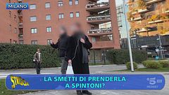 Staffelli, esperimento sociale sui maltrattamenti. «Rimbambita! Ti tiro l'ombrello se non ti muovi»