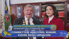 Rajae Bezzaz intervista il "Re dei Rom" e ci mostra l'altro volto del "sovrano"