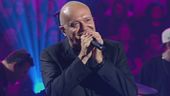 Max Pezzali in "Una canzone d'amore"